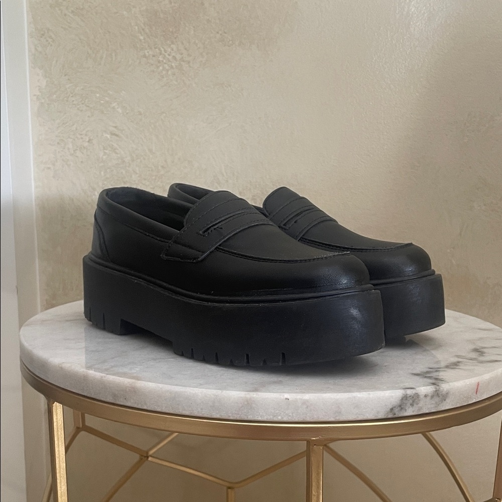 Steve Madden Women’s Black Platform Shoes Size 5